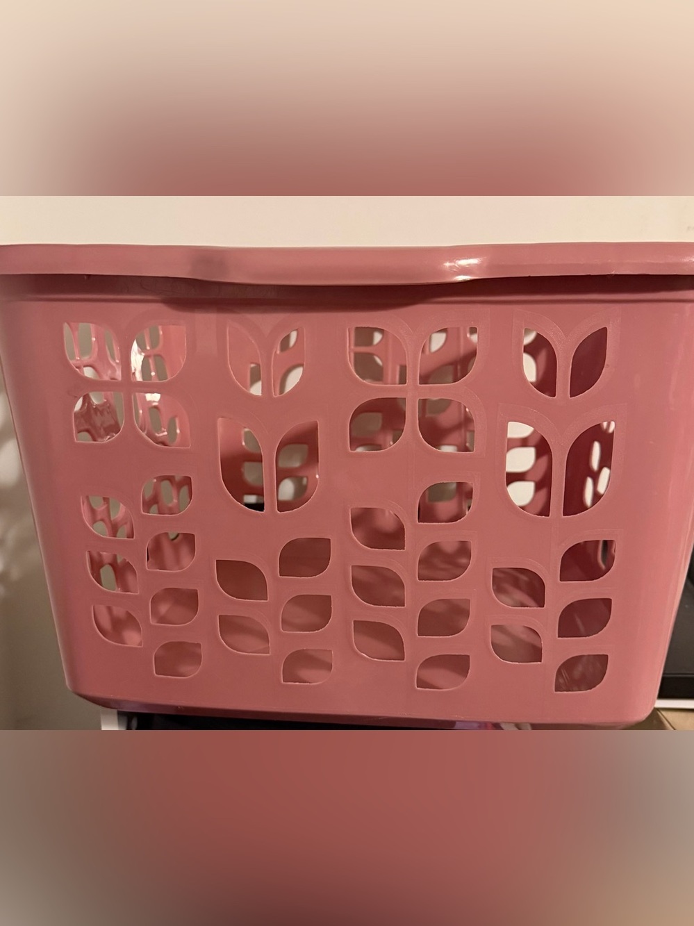 Vtg 1986 Rubbermaid Mauve 2968 Roughneck Tulip Flower Mauve Pink Laundry Basket